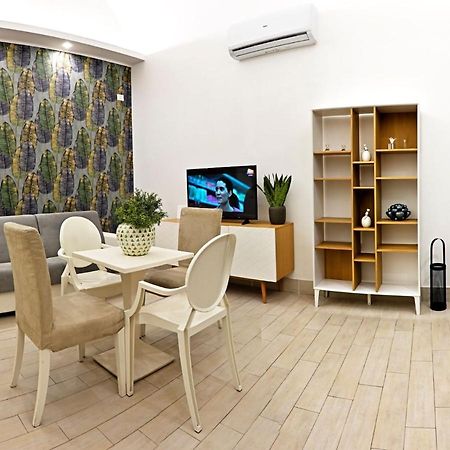 Saki Home Неаполь Екстер'єр фото