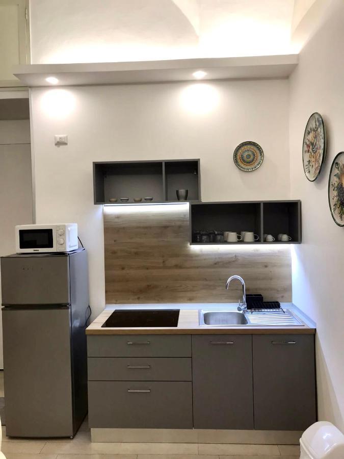 Saki Home Неаполь Екстер'єр фото